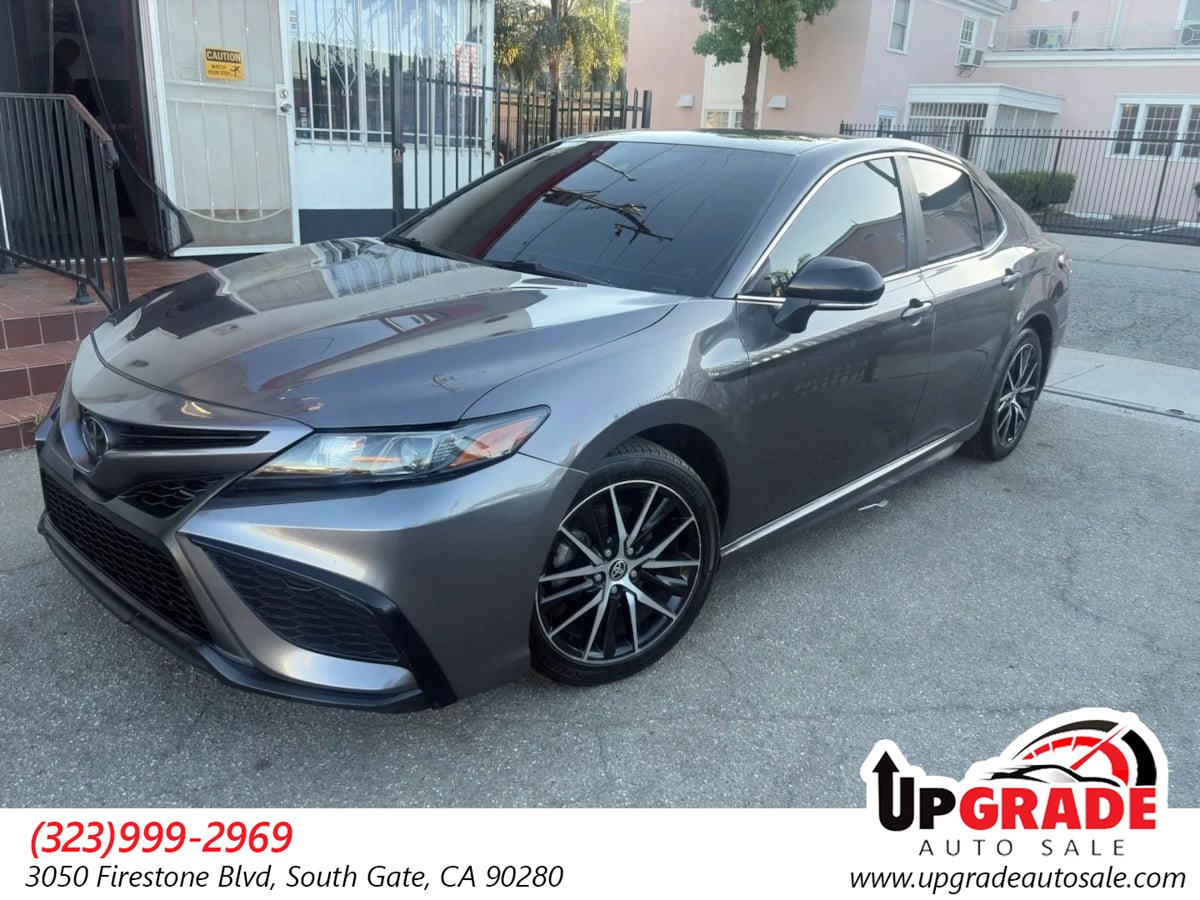 2023 Toyota Camry SE