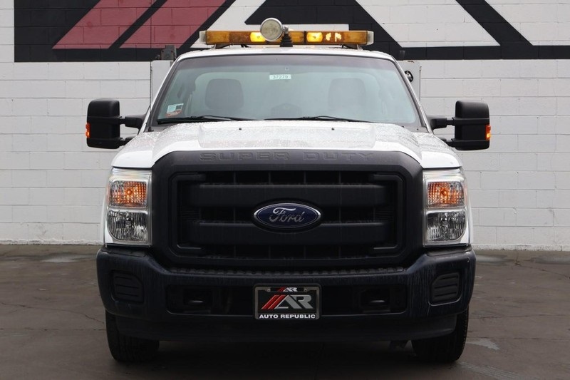 2016 Ford F-250 XL photo 2