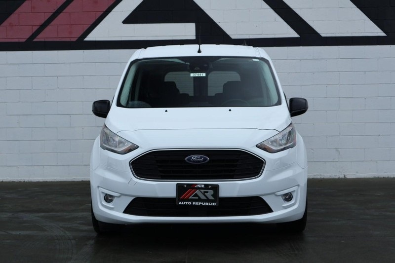 2022 Ford Transit XLT photo 3