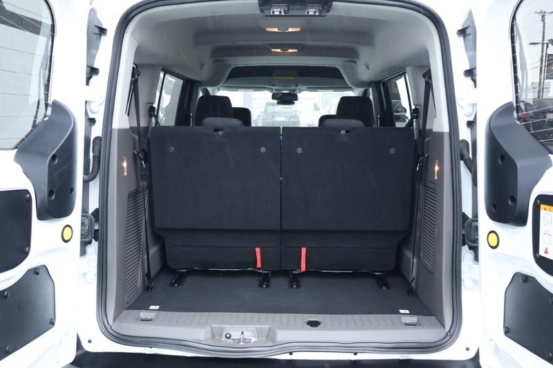2022 Ford Transit XLT photo 8