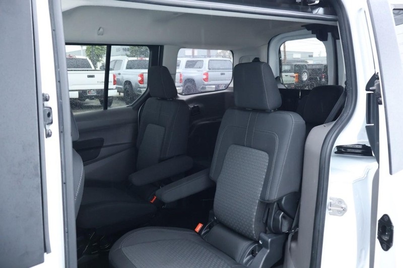 2022 Ford Transit XLT photo 22