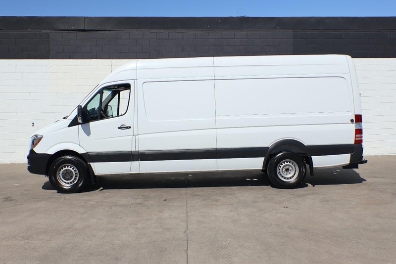 2017 Mercedes Benz Sprinter 2500 photo 4