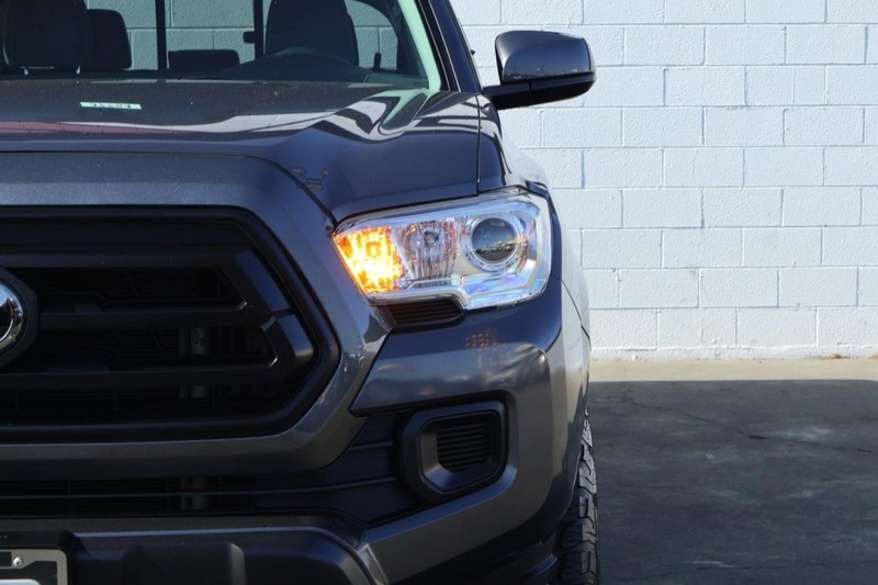 2021 Toyota Tacoma SR photo 4