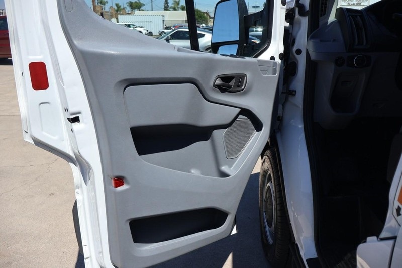 2018 Ford Transit Chassis photo 17