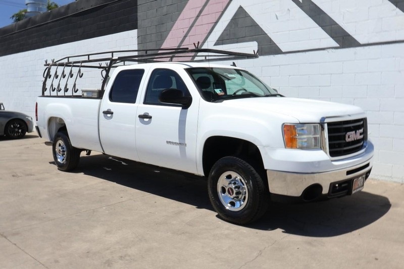 2009 Gmc Sierra SLE photo 2