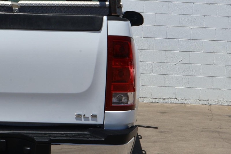 2009 Gmc Sierra SLE photo 7