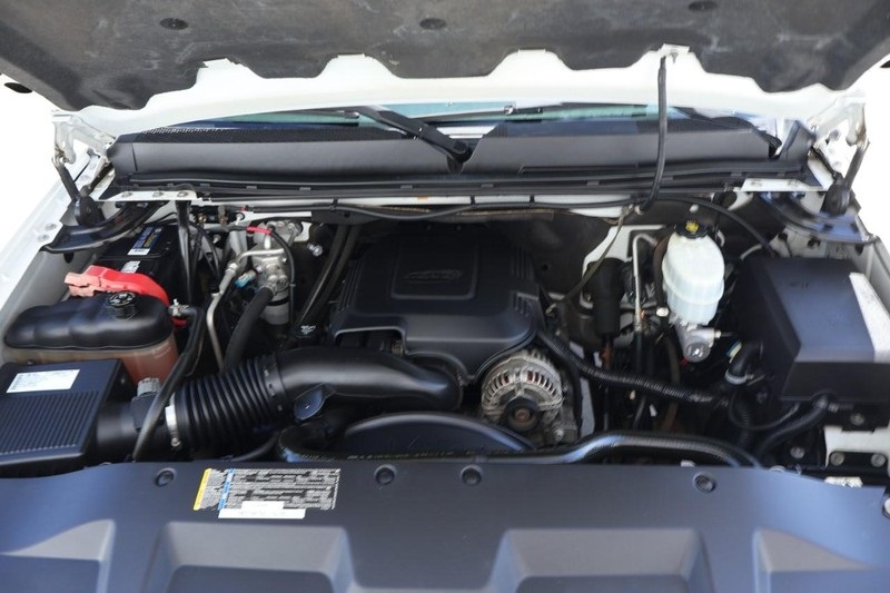 2009 Gmc Sierra SLE photo 13