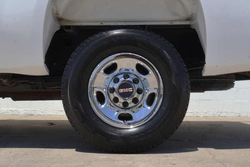 2009 Gmc Sierra SLE photo 14