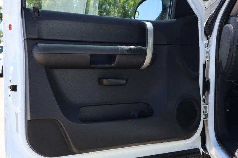 2009 Gmc Sierra SLE photo 15