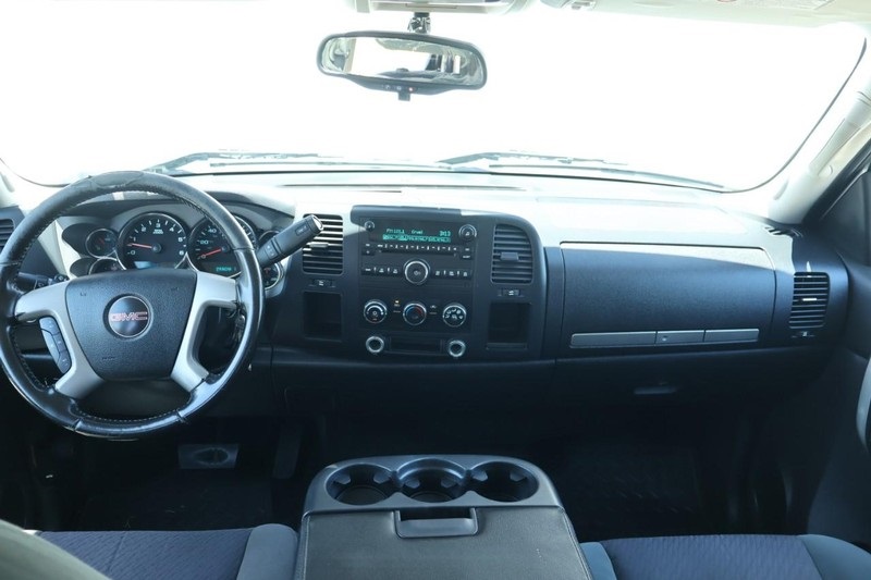2009 Gmc Sierra SLE photo 23
