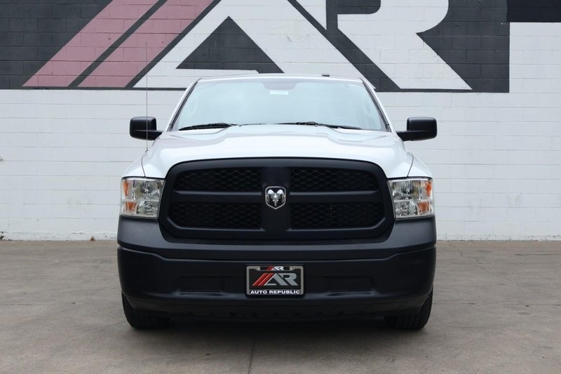 2021 Ram 1500 Classic photo 3