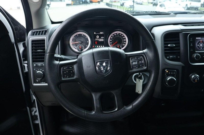 2021 Ram 1500 Classic photo 26