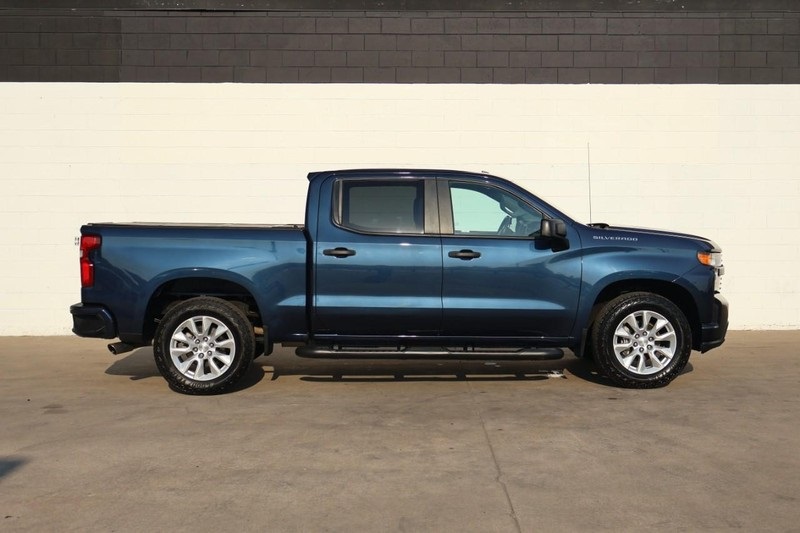 2020 Chevrolet Silverado 1500 Custom photo 4