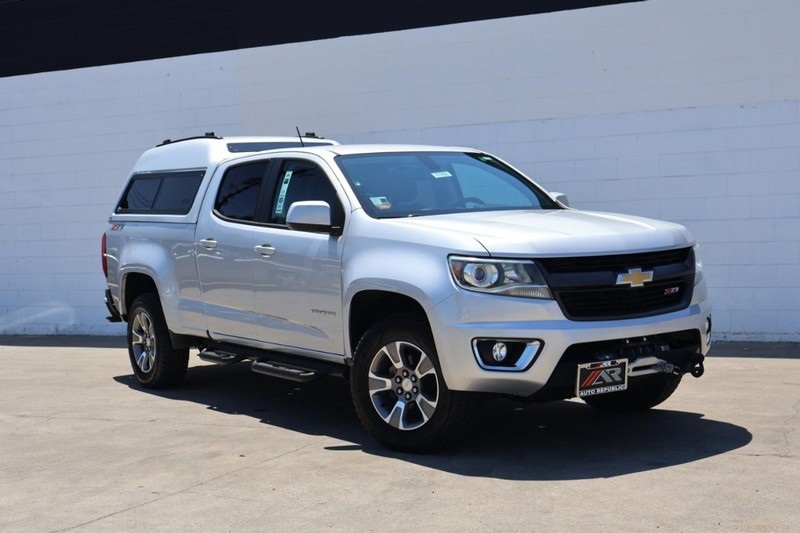2019 Chevrolet Colorado Z71 photo 2