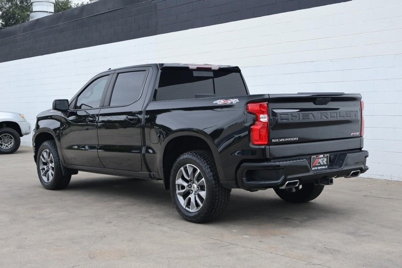 2021 Chevrolet Silverado 1500 RST photo 4