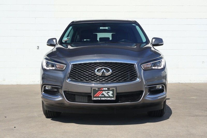 2017 Infiniti QX60 photo 2