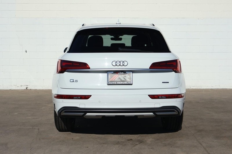 2021 Audi Q5 Premium photo 4