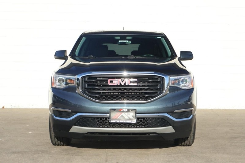 2019 Gmc Acadia SLE photo 2