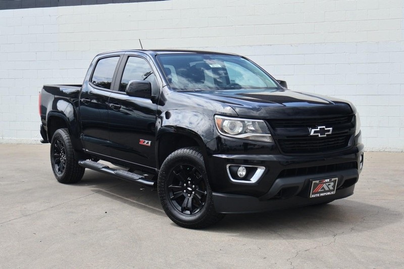 2018 Chevrolet Colorado Z71 photo 2