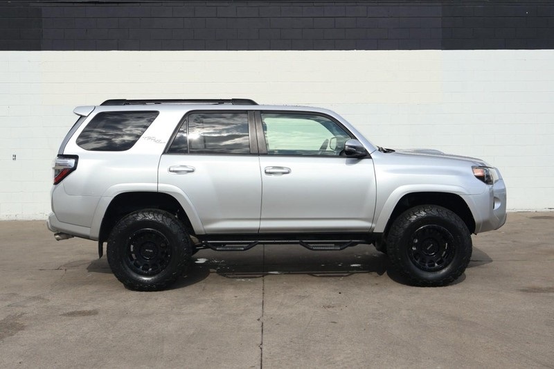 2019 Toyota 4Runner TRD Premium photo 4