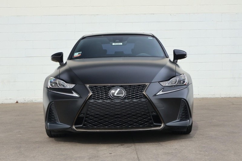 2020 Lexus IS 300 F SPORT photo 2