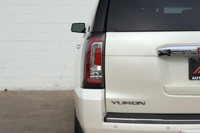 2015 Gmc Yukon Denali photo 4