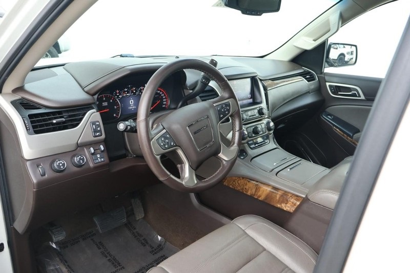 2015 Gmc Yukon Denali photo 17