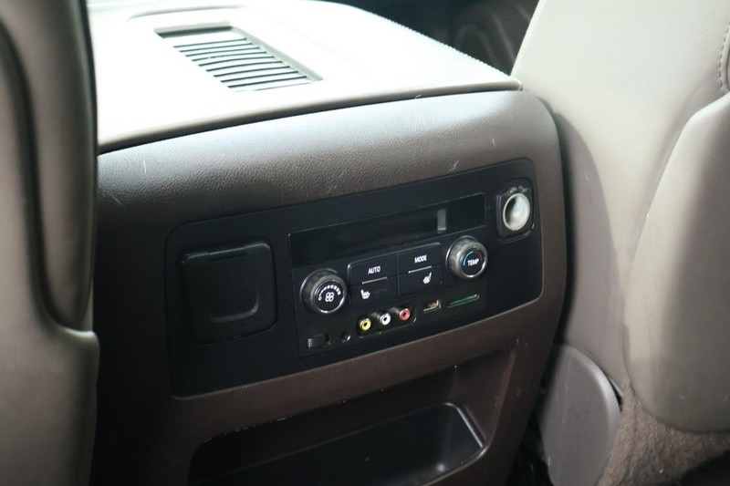 2015 Gmc Yukon Denali photo 27