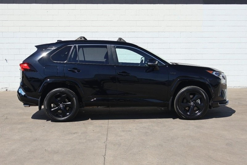 2021 Toyota RAV4 Prime XLE Premium photo 4