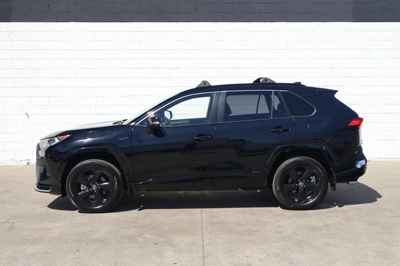 2021 Toyota RAV4 Prime XLE Premium photo 11