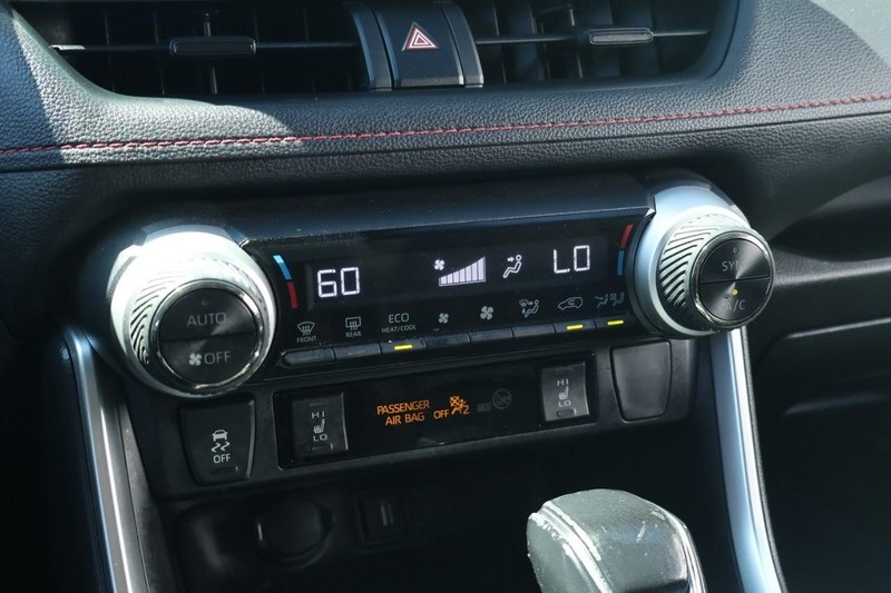 2021 Toyota RAV4 Prime XLE Premium photo 33