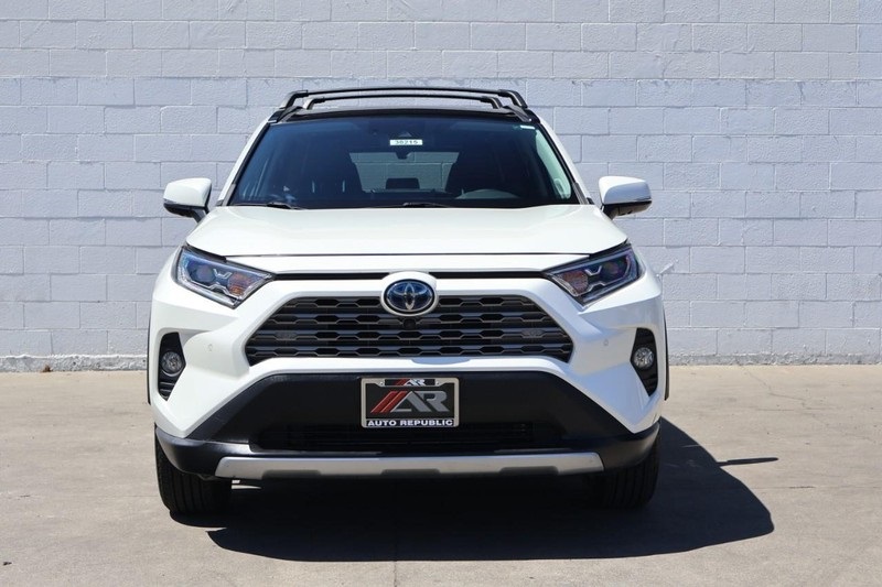 2021 Toyota RAV4 Hybrid Limited photo 2