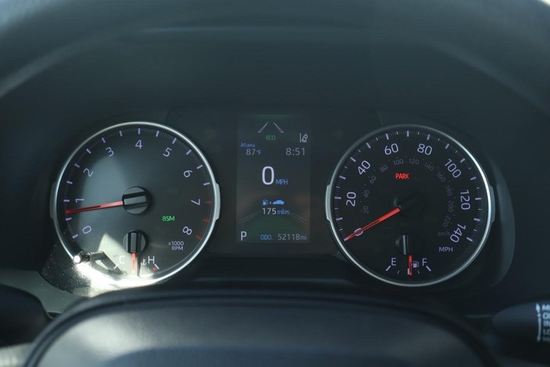 2019 Toyota RAV4 XLE photo 25