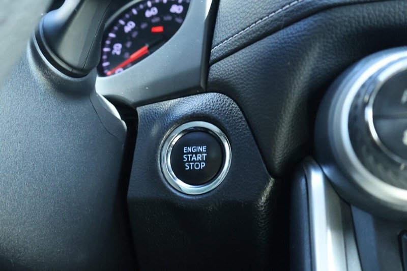 2019 Toyota RAV4 XLE photo 29