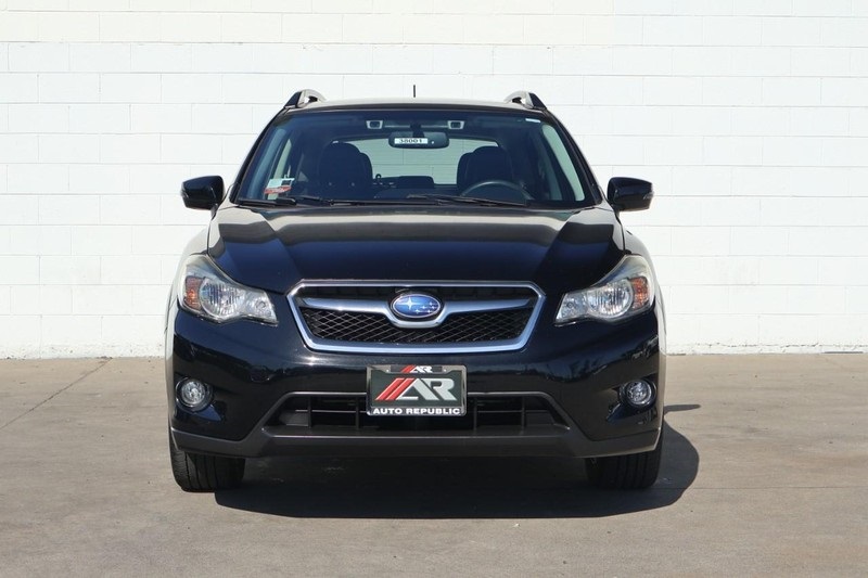 2015 Subaru Crosstrek Limited photo 2