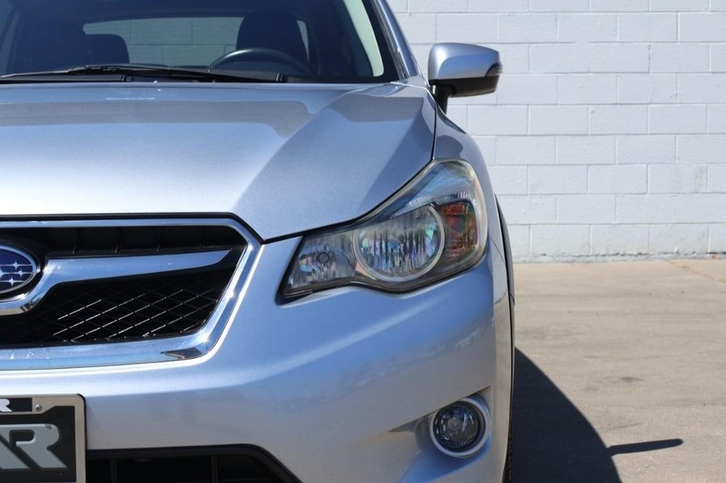 2015 Subaru Crosstrek Limited photo 2