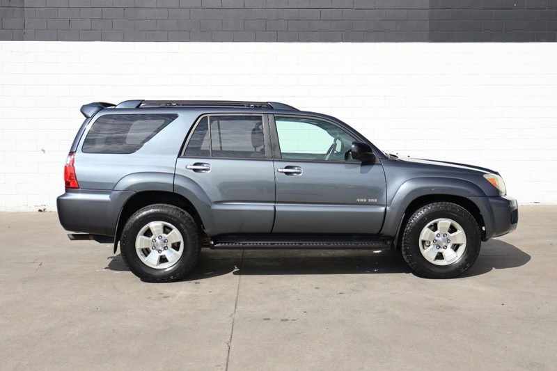 2006 Toyota 4Runner SR5 photo 4