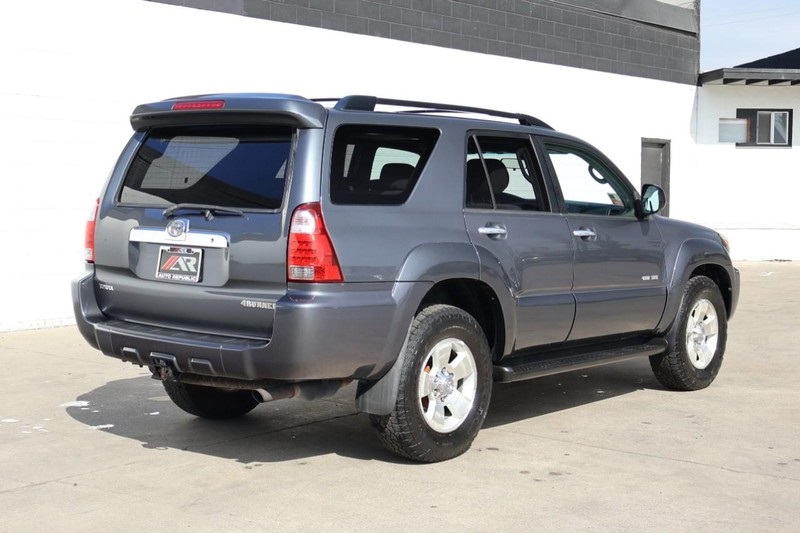 2006 Toyota 4Runner SR5 photo 5
