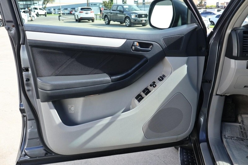 2006 Toyota 4Runner SR5 photo 13