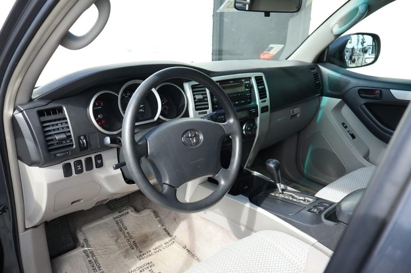 2006 Toyota 4Runner SR5 photo 15