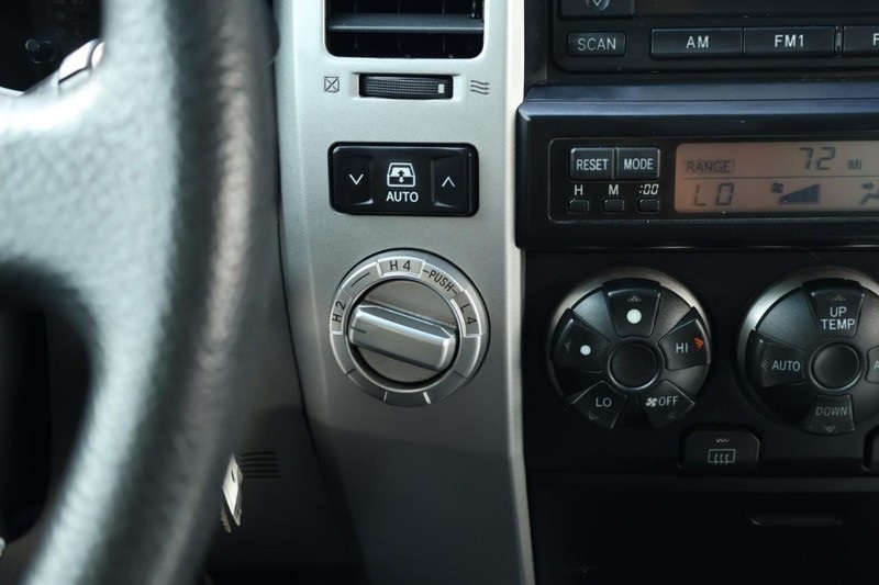 2006 Toyota 4Runner SR5 photo 26