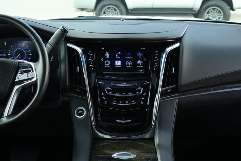 2016 Cadillac Escalade Platinum photo 39