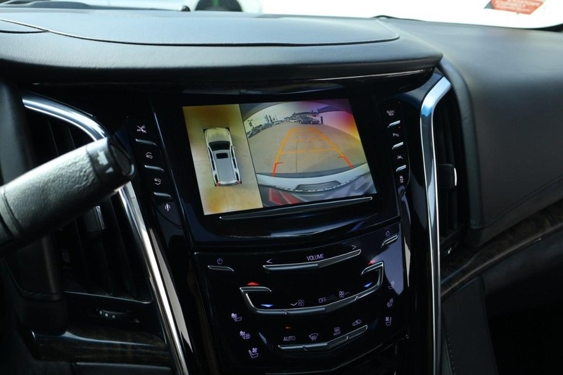 2016 Cadillac Escalade Platinum photo 42