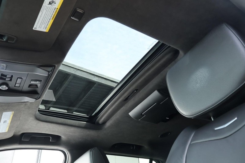 2016 Cadillac Escalade Platinum photo 47