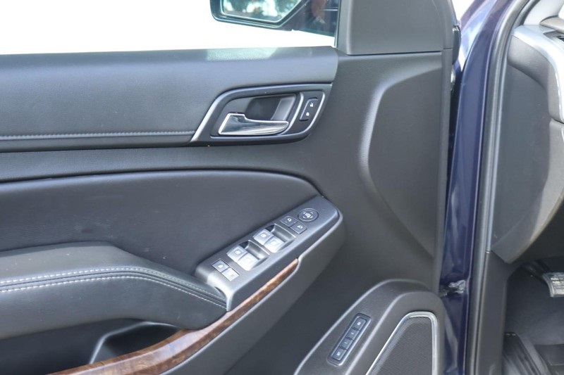 2019 Chevrolet Tahoe LT photo 18