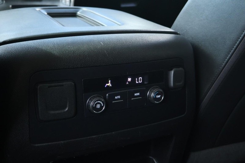2019 Chevrolet Tahoe LT photo 28