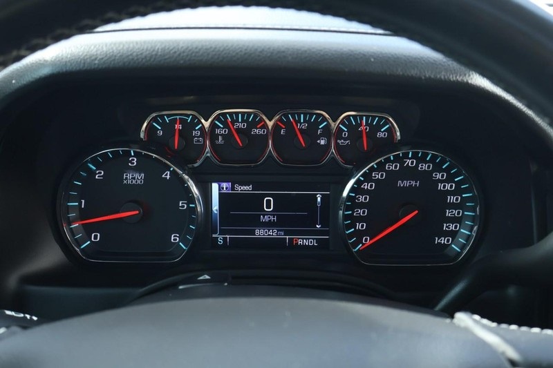 2019 Chevrolet Tahoe LT photo 30