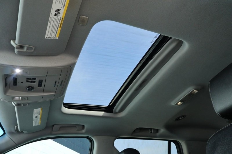2019 Chevrolet Tahoe LT photo 40