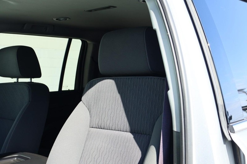 2017 Chevrolet Suburban LS photo 19