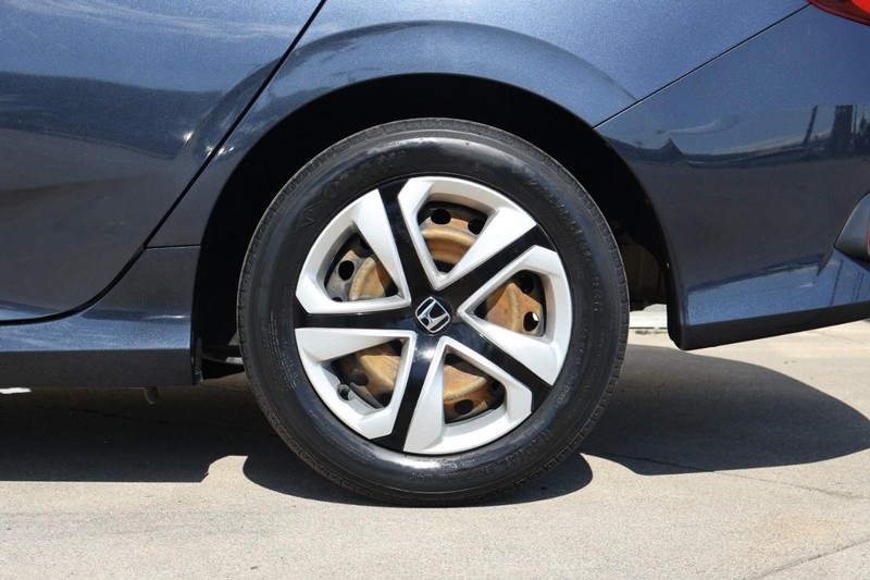2017 Honda Civic LX photo 13